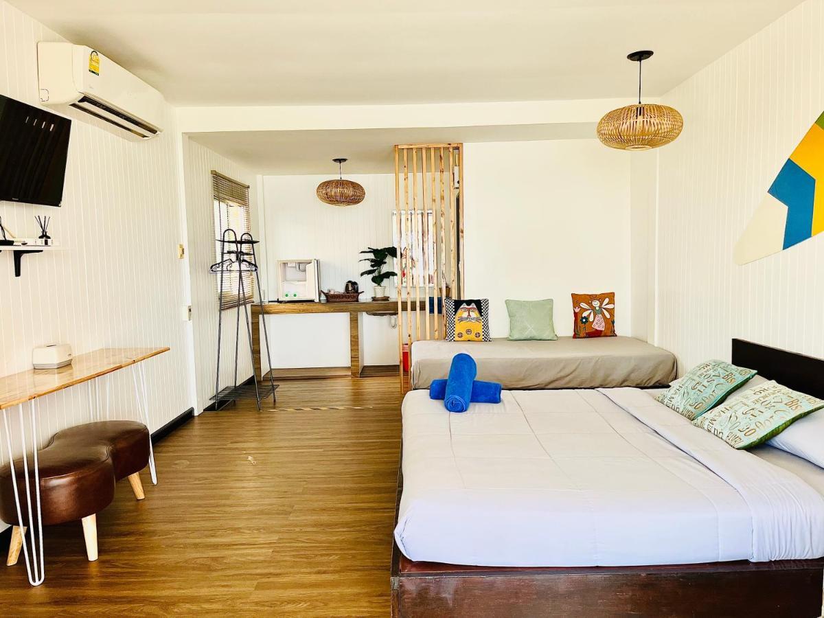 Insook Ko Larn Resort Exterior photo